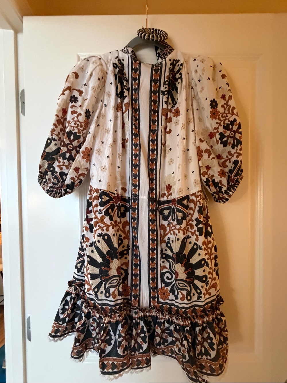 Farm Rio Flower Fan Tapestry Off-White Mini Dress - Picture 6 of 7